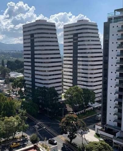 Vista de Pacífica Plaza