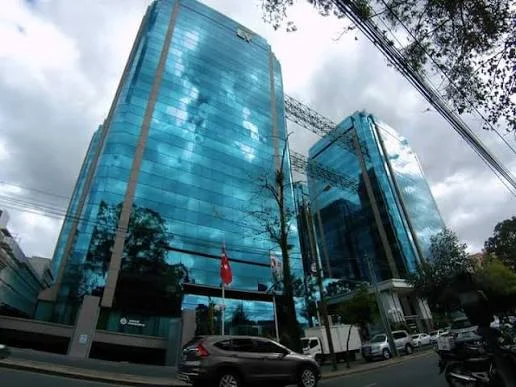 Europlaza · fachada desde la calle, referencia 3 de EUROPLAZA