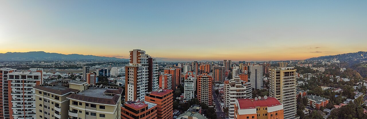 Aerial view of Guatemala City - Guatemala - 12, referencia 5 de Echo