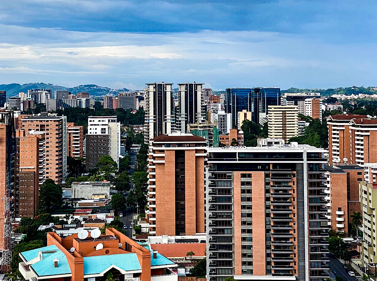 Guatemala City, Guatemala zone 14, referencia 3 de Tiffany Novena