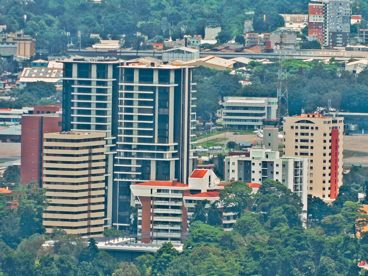 Guatemala City - Cityscape - Skyline - Tiffany Novena Zone 14, referencia 2 de Tiffany Novena