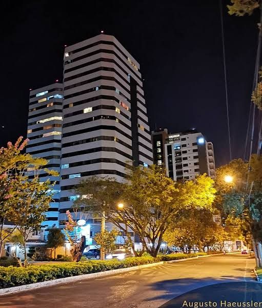 Vista nocturna, referencia 3 de Pacífica Plaza